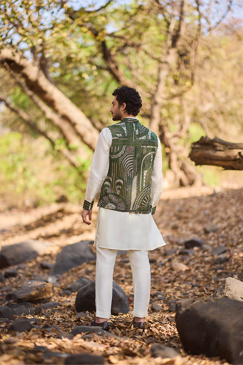 Regal Mystique Bandi Kurta Set