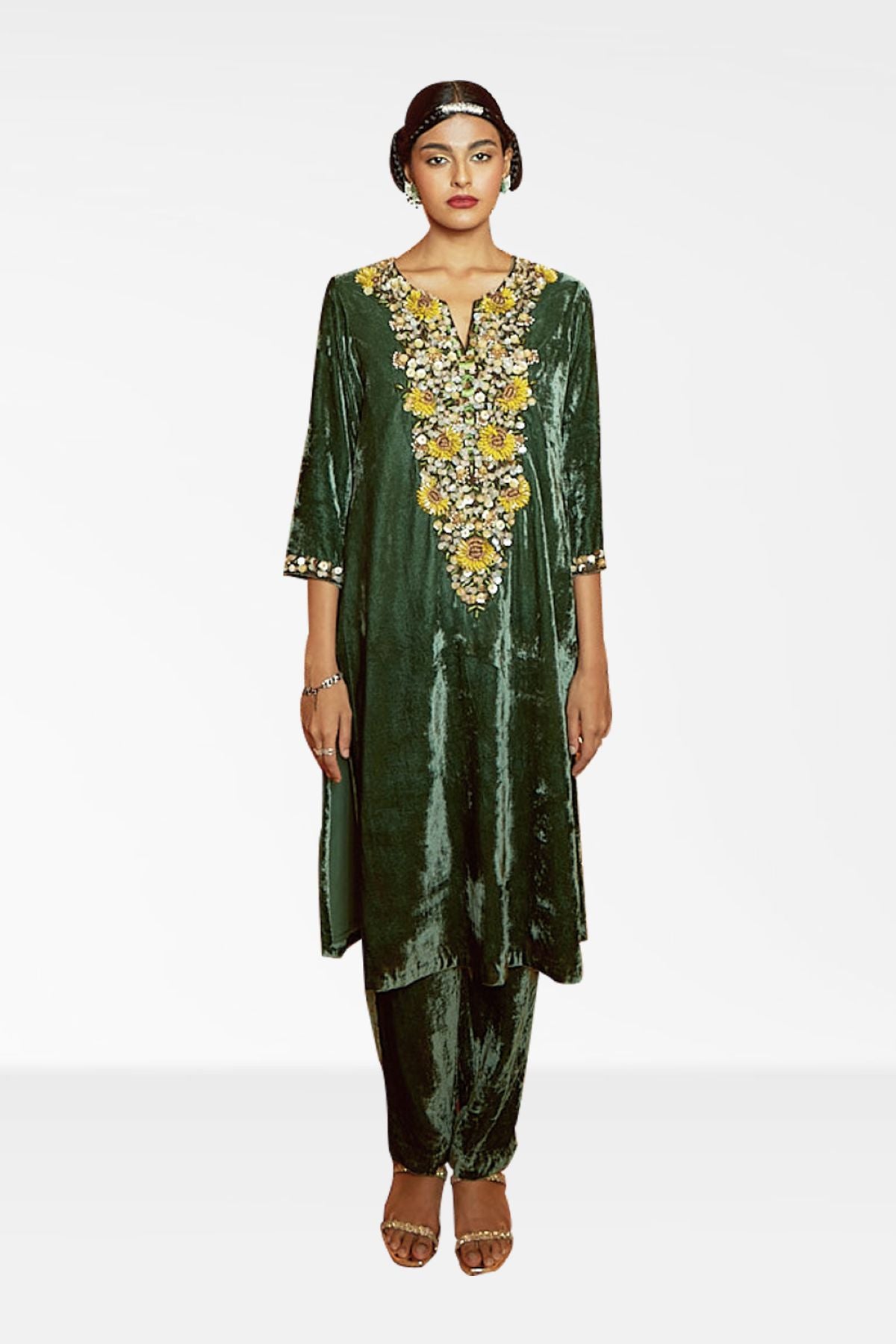 Emboriederd Kurta Set