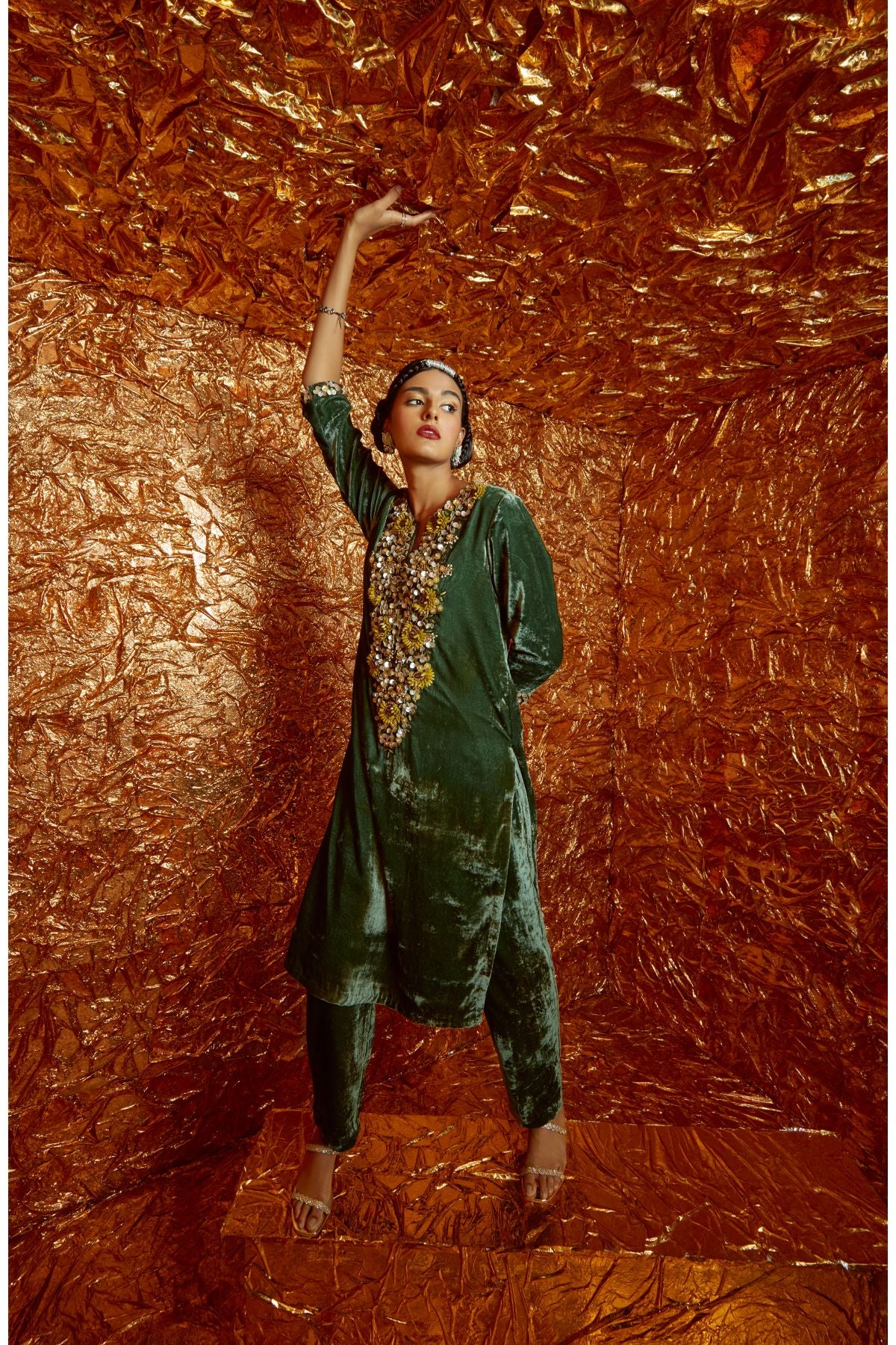 Emboriederd Kurta Set