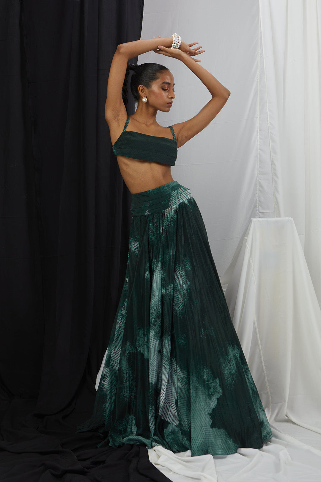 Back Cutout Detail Printed Skirt Set