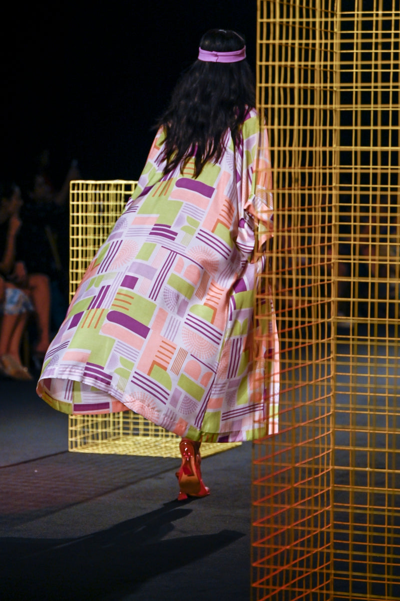 Geometric Printed Cape with Pockets